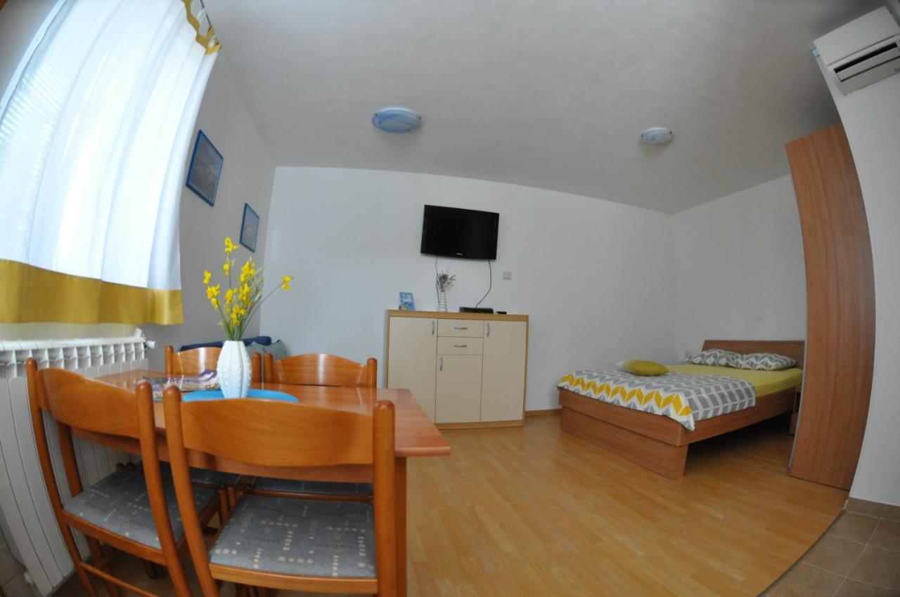 Apartma Brnistra Ginestra Koper Zewnętrze zdjęcie
