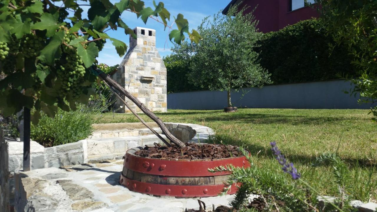 Apartma Brnistra Ginestra Koper Zewnętrze zdjęcie