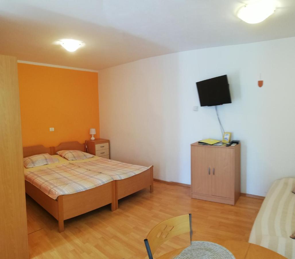 Apartma Brnistra Ginestra Koper Zewnętrze zdjęcie